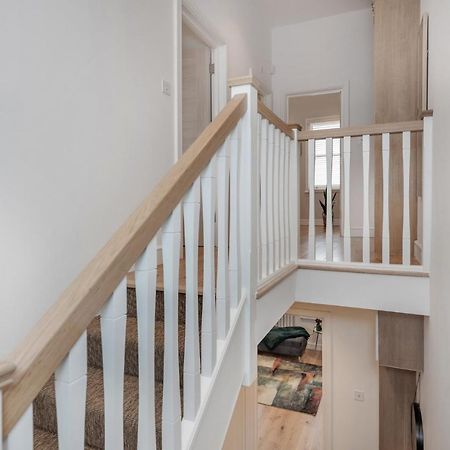 Beautiful 2 Bedrooms Split Level Fulham Apartment Лондон Экстерьер фото