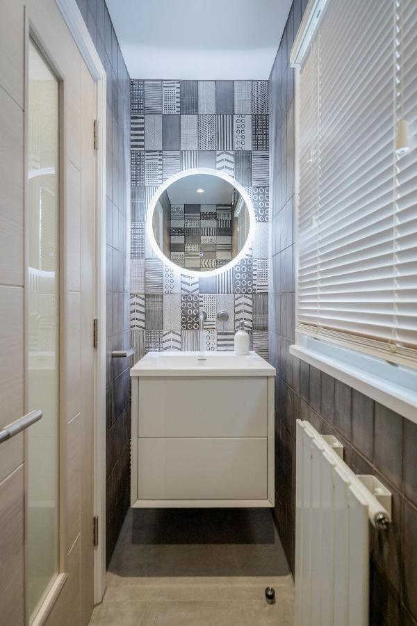 Beautiful 2 Bedrooms Split Level Fulham Apartment Лондон Экстерьер фото